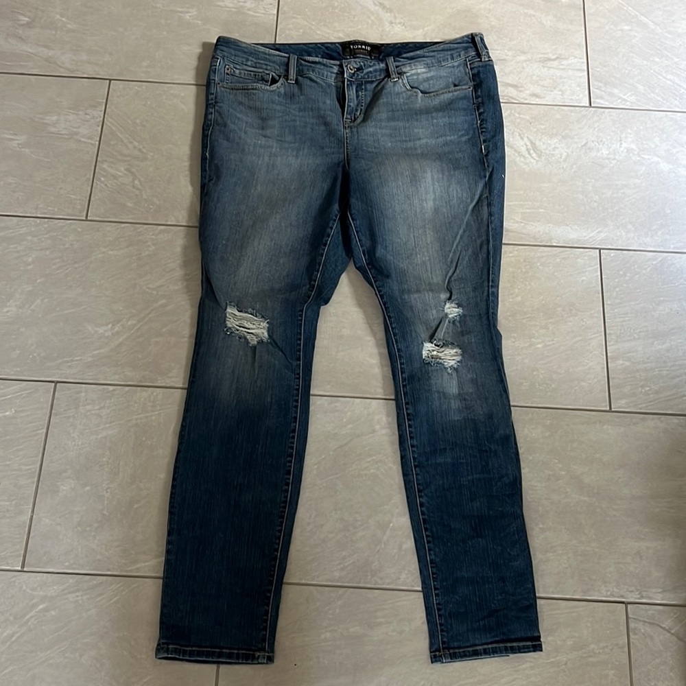 ✨Like New✨ Torrid Premium TALL Skinny Jeans